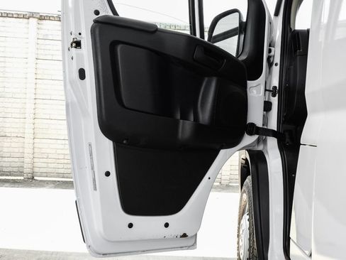 Used 2023 RAM ProMaster 2500 FWD image 40