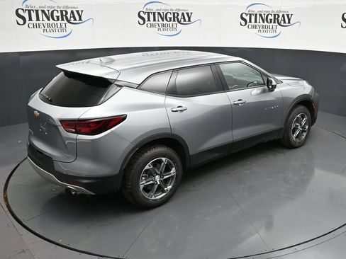 Used 2025 Chevrolet Blazer LT FWD image 24