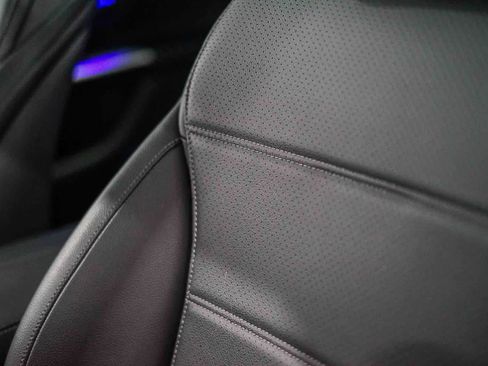 Certified 2025 Mercedes-Benz GLC 300 4MATIC image 28