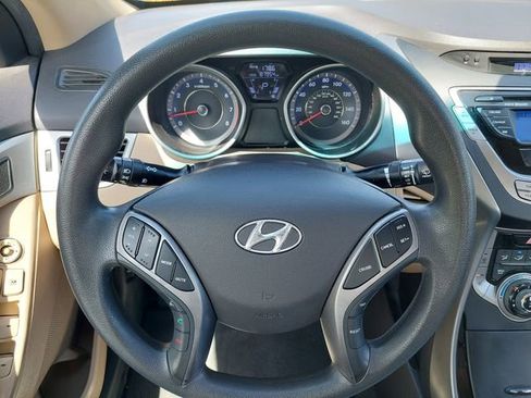 Used 2013 Hyundai Elantra GLS w/ Preferred Pkg FWD image 24