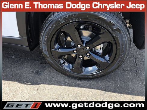 New 2025 Jeep Grand Cherokee Limited w/ Black Appearance Package image 7