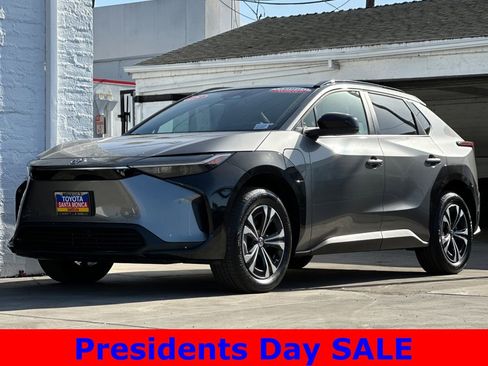 Used 2025 Toyota bZ4X FWD w/ Weather Package image 8