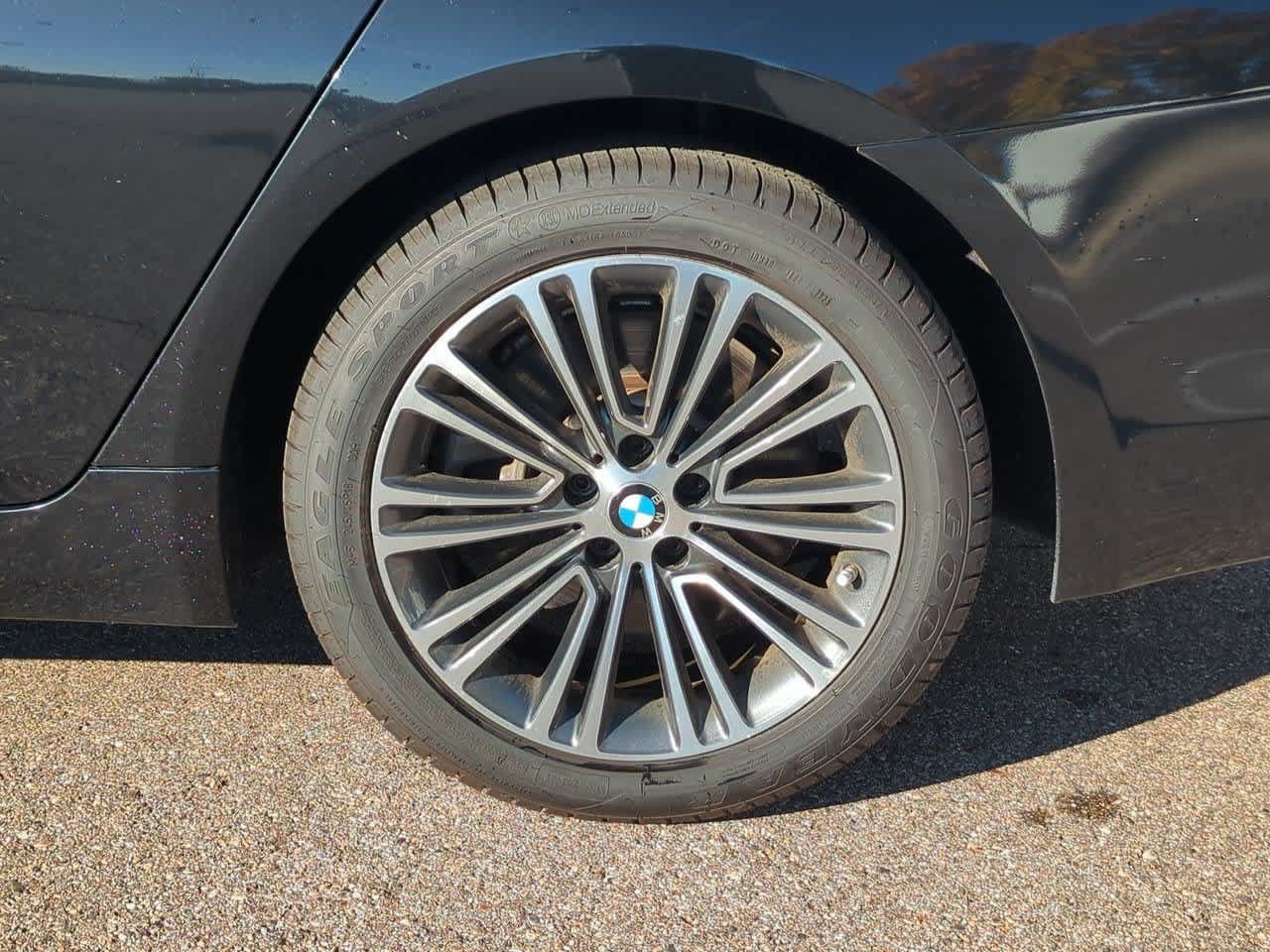 Used 2019 BMW 540i xDrive w/ Convenience Package AWD/4WD image 13