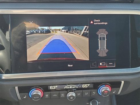 Used 2022 Audi Q3 2.0T Premium image 5