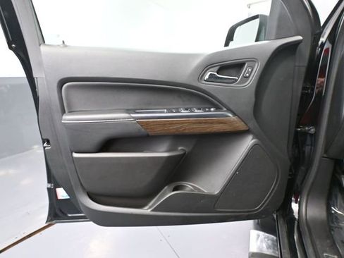 Used 2020 GMC Canyon Denali image 20