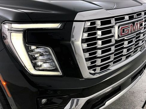 Used 2025 GMC Yukon Denali image 38