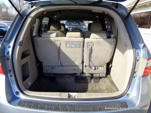 Used 2011 Honda Odyssey EX image 17