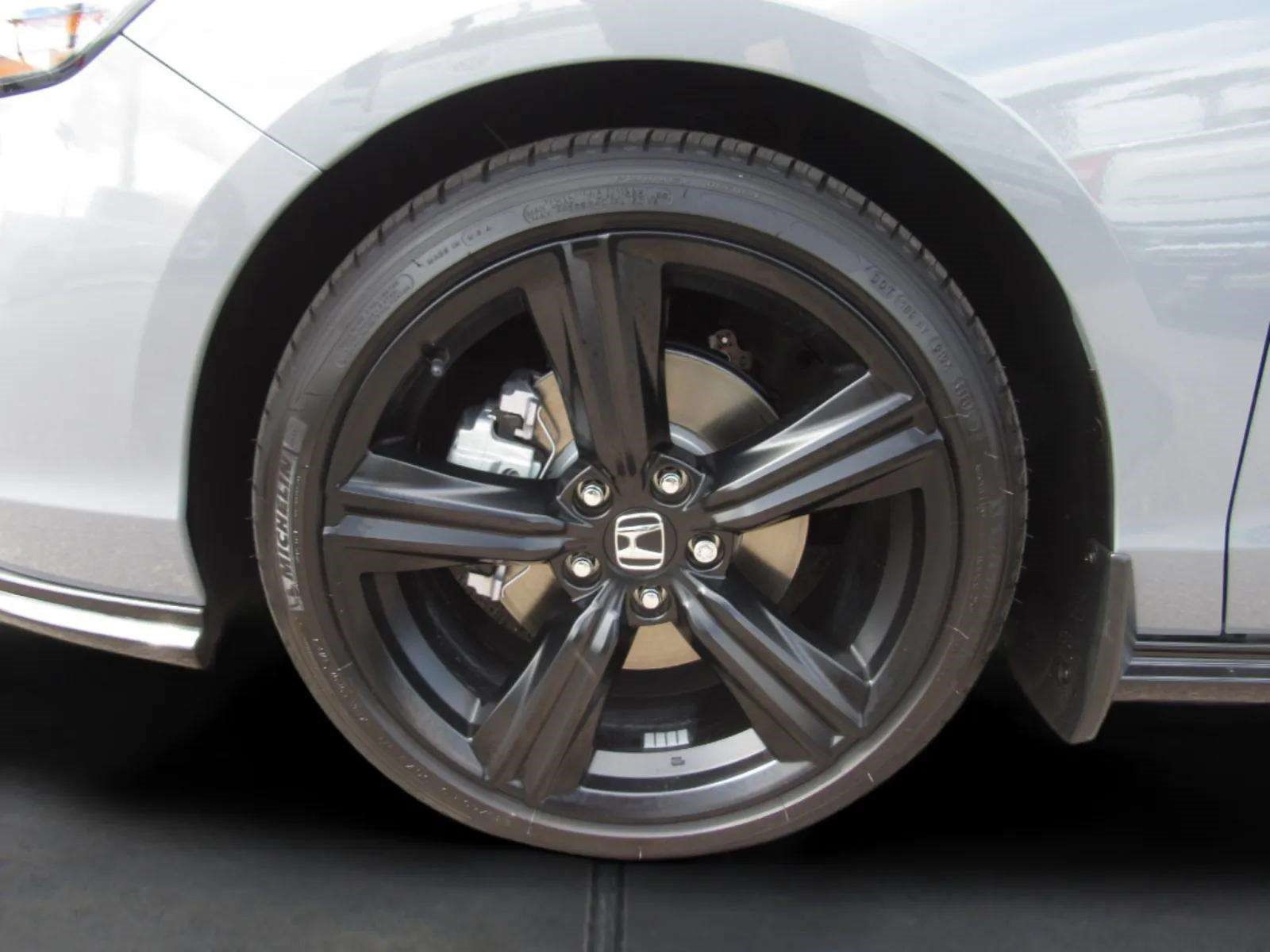 Used 2026 Honda Accord Sport image 4