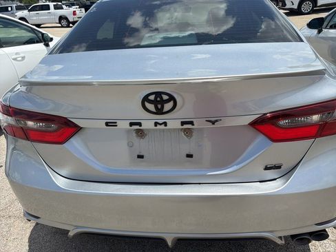 Used 2024 Toyota Camry SE FWD image 6