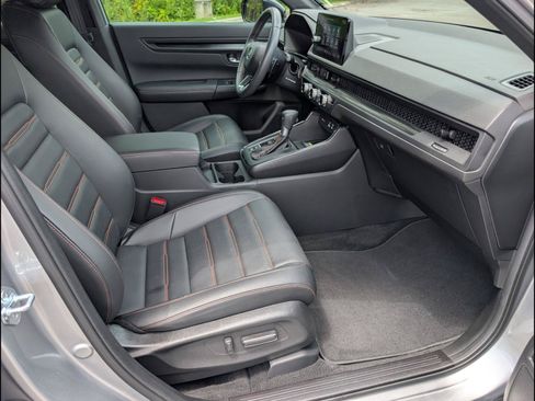 Certified 2025 Honda CR-V Sport-L image 14