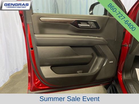 Used 2025 Chevrolet Tahoe LT w/ Comfort Package AWD/4WD image 13