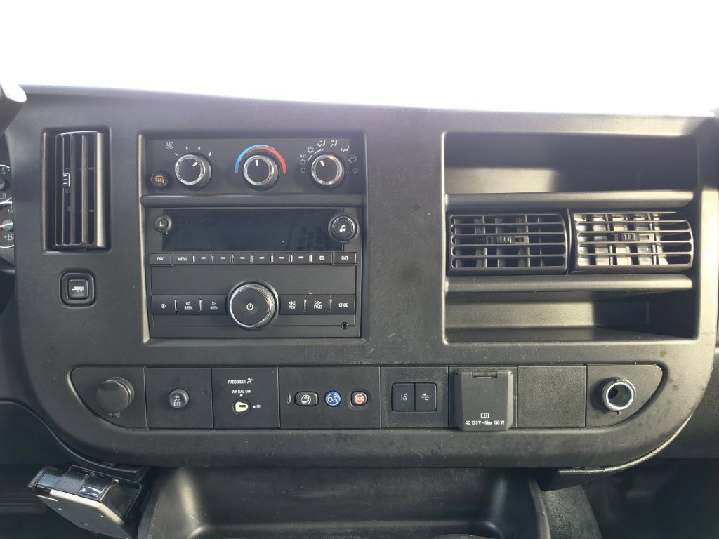 Used 2020 Chevrolet Express 2500 RWD image 16