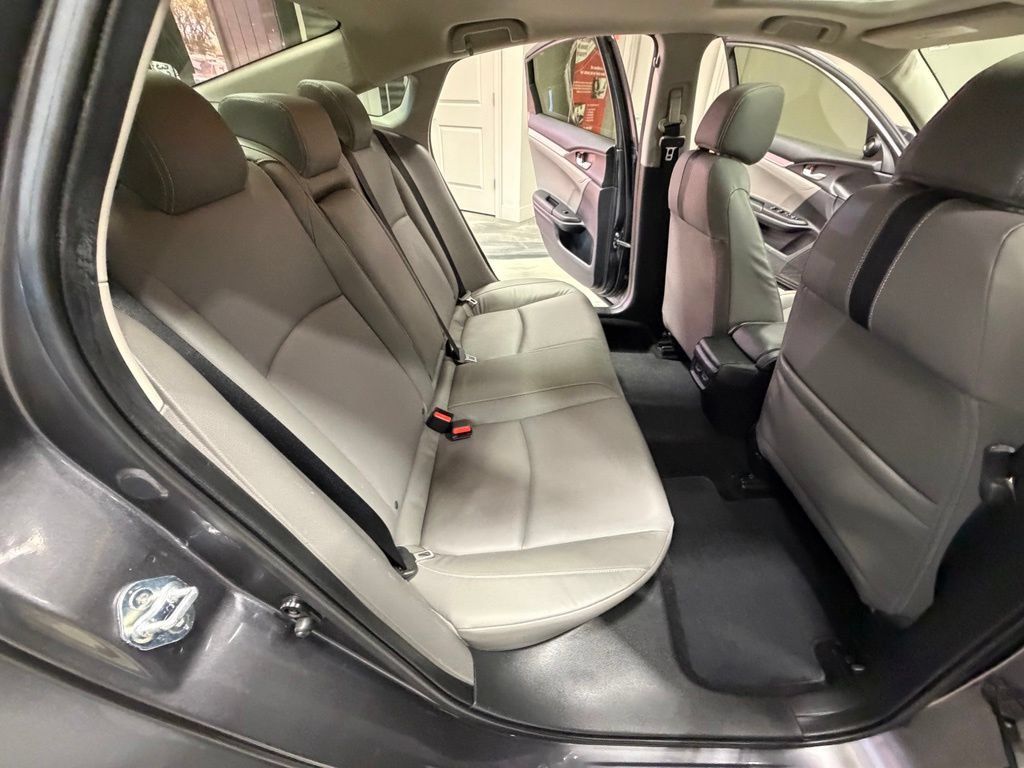 Used 2018 Honda Civic Touring image 45