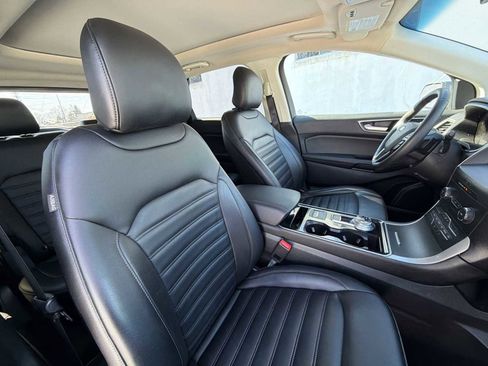 Used 2019 Ford Edge SEL w/ Equipment Group 201A image 17
