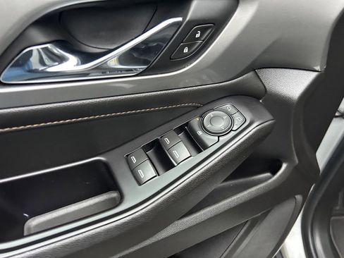 Used 2018 Chevrolet Traverse LS image 17