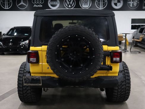 Used 2019 Jeep Wrangler Unlimited Sport S image 4