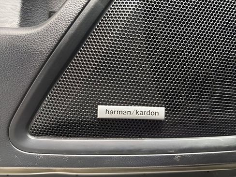 Used 2025 Subaru Outback Limited XT image 10