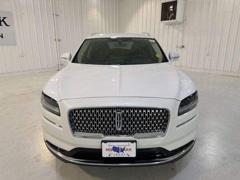 Used 2023 Lincoln Nautilus AWD w/ Premium Package image 31