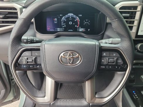 Used 2024 Toyota Tundra Limited AWD/4WD image 18