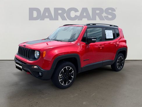 Used 2023 Jeep Renegade Trailhawk AWD/4WD image 3