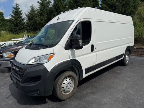 Used 2023 RAM ProMaster 2500 FWD image 5