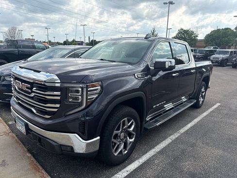 Used 2022 GMC Sierra 1500 SLT AWD/4WD image 7