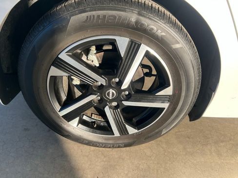 Used 2024 Nissan Sentra SV w/ All-Weather Package image 28