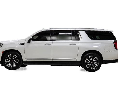 Used 2021 GMC Yukon XL Denali w/ Denali Ultimate Package RWD image 6