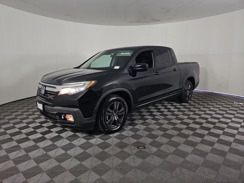 Used 2020 Honda Ridgeline Sport image 8