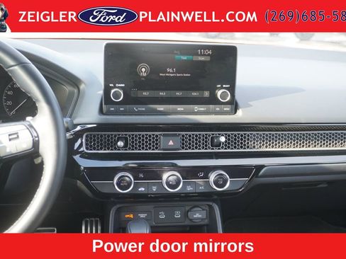 Used 2025 Honda Civic Sport image 14