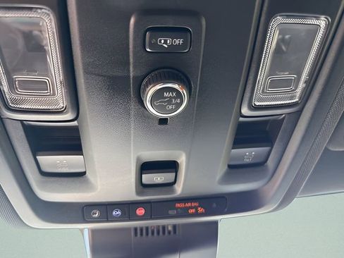 Used 2023 Chevrolet Suburban RST image 30