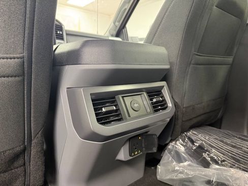 New 2026 Ford F250 XLT w/ XLT Premium Package AWD/4WD image 17