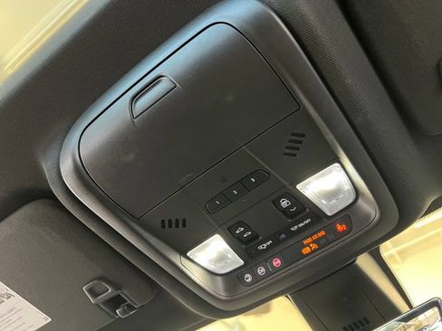 Used 2021 Chevrolet Blazer RS w/ Enhanced Convenience Package AWD/4WD image 54