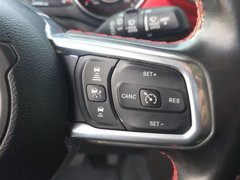 Used 2022 Jeep Wrangler Unlimited Rubicon w/ Xtreme Recon 35" Tire Package image 23