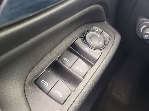 Used 2022 Chevrolet Equinox LT image 27