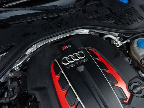 Used 2016 Audi RS 7 Prestige w/ Carbon-Optic Package image 62
