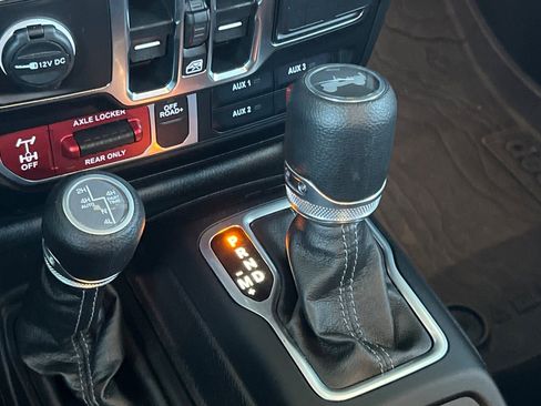 Used 2025 Jeep Wrangler Unlimited Sport S 4xe AWD/4WD image 21