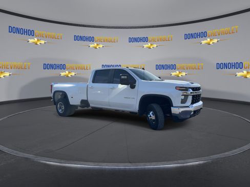 Used 2022 Chevrolet Silverado 3500 LT w/ Convenience Package image 5