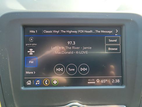 Used 2023 Chevrolet Equinox LT image 18