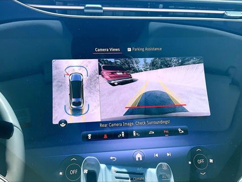 Used 2022 Mercedes-Benz EQS 580 4MATIC Sedan image 26