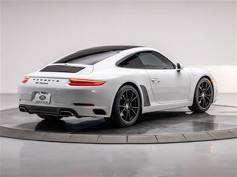 Used 2018 Porsche 911 Carrera RWD image 5