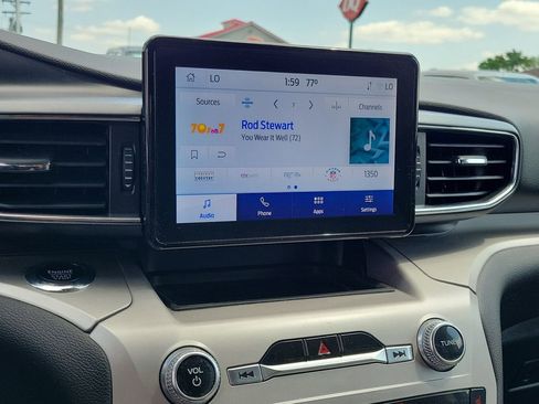 Certified 2023 Ford Explorer XLT w/ Equipment Group 202A AWD/4WD image 27