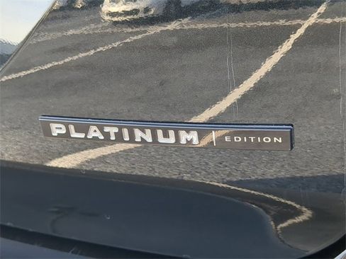 New 2025 Mitsubishi Outlander AWD image 14