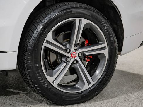 Used 2017 Jaguar F-PACE S image 64