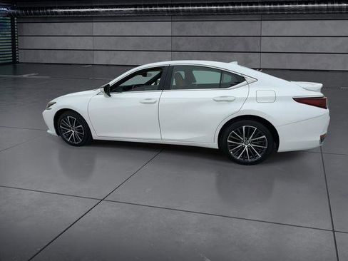 Certified 2025 Lexus ES 300h w/ Premium Package image 5