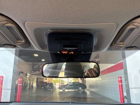 Used 2025 Toyota Corolla LE FWD image 15