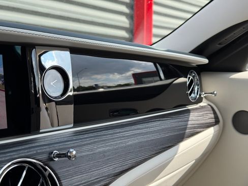 Used 2021 Rolls-Royce Ghost AWD/4WD image 38