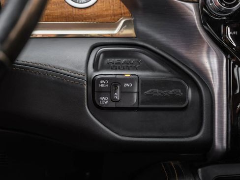 Used 2020 RAM 3500 Limited AWD/4WD image 37