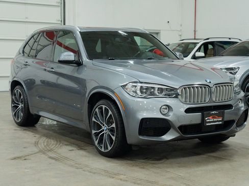 Used 2018 BMW X5 xDrive50i w/ M Sport Package image 11