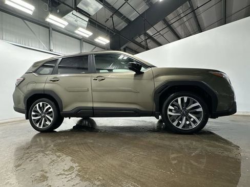 Certified 2025 Subaru Forester Touring AWD/4WD image 3